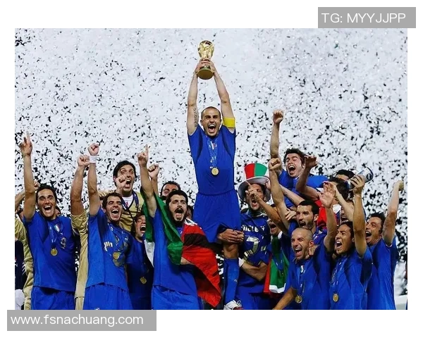 35号球星领衔世界杯赛场风云变幻 展现足球技艺与坚韧意志