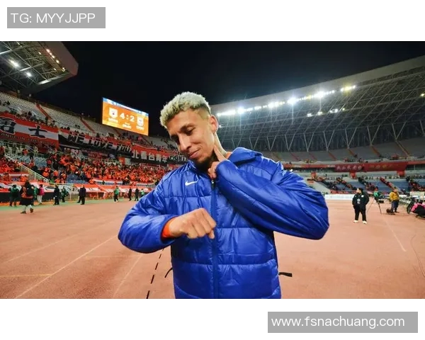 全球足球女星风采：盘点顶尖外国女球员及其辉煌成就