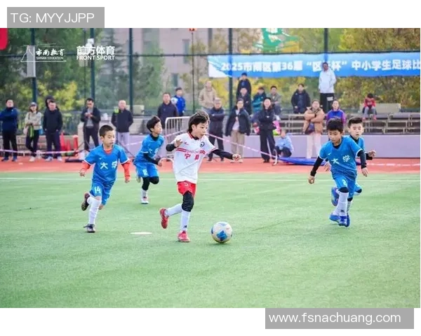 深度解读足球星世界2019带来的虚拟绿茵竞技与球员成长体验